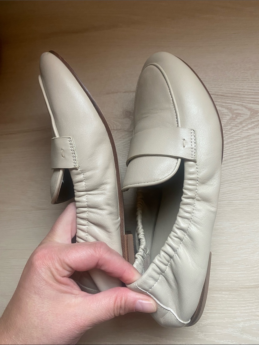 Quince Italian Leather Soft Loafer - Picture 7 of 7
